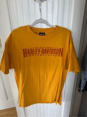 Harley-Davidson Mustard Yellow Chest Logo Tee with Rust Print